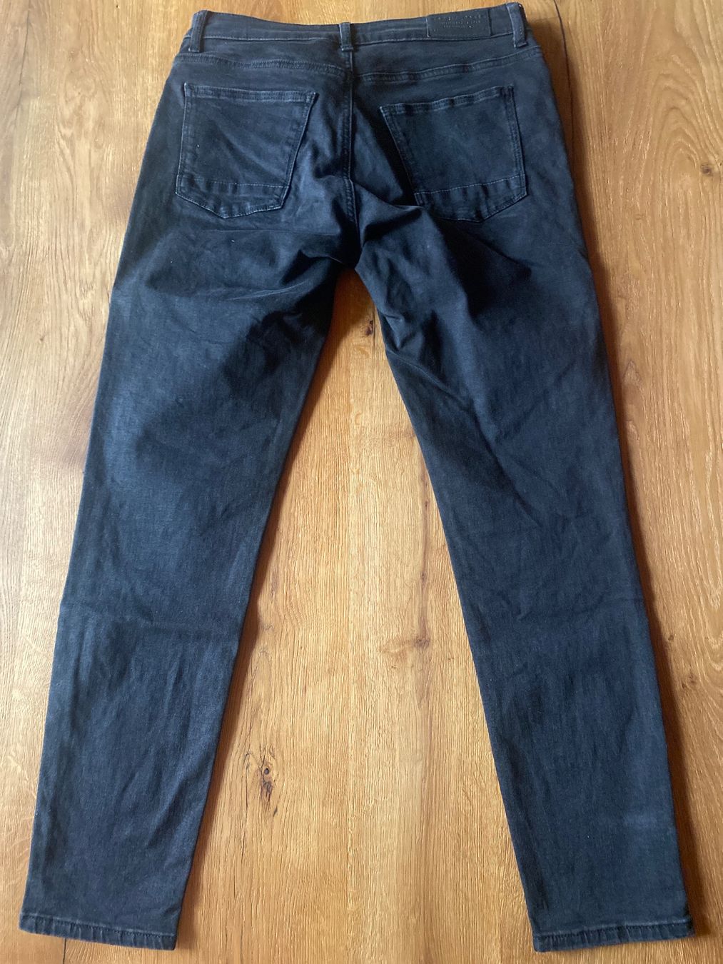 Esprit Jeans: Jeans in schwarz von ESPRIT, Grösse 37 – Usato da Bonstetten venduto da Isabelle1405 2
