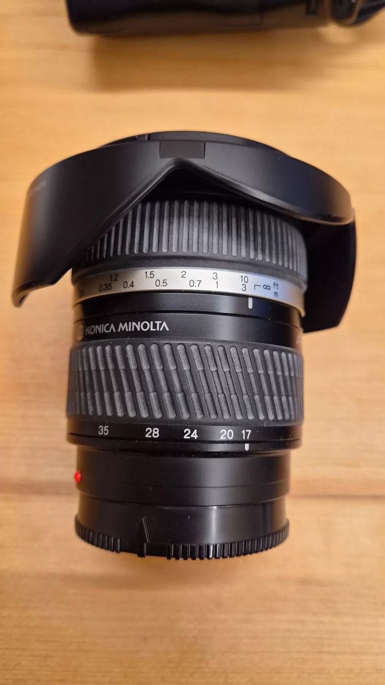 Konica Fotocamera: Konica Minolta Dynax 7D - Komplettset – Usato da Rehetobel venduto da rechtobler 1