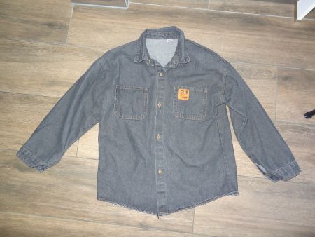 Chemise en jean garçon bon état