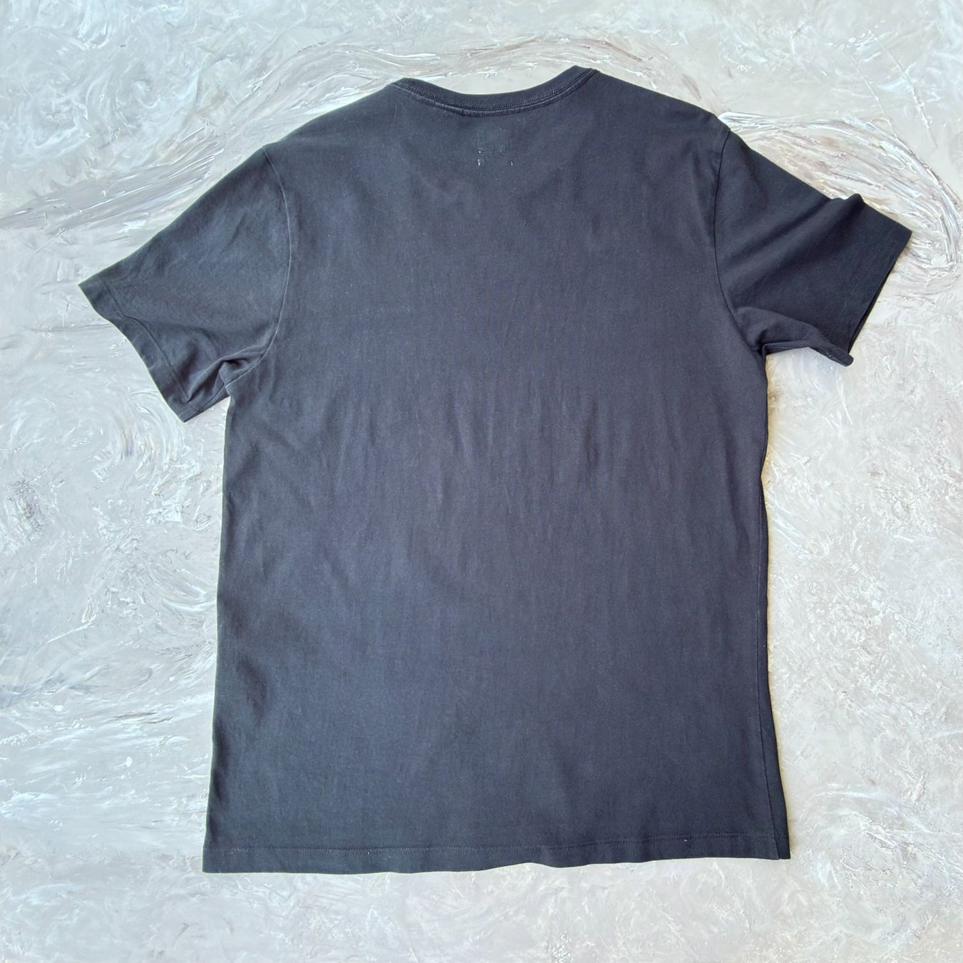 Levi's T-Shirts: T-Shirt Levi's noir Logo Mini – Gebraucht aus Thônex von Suisse.Shopping 4