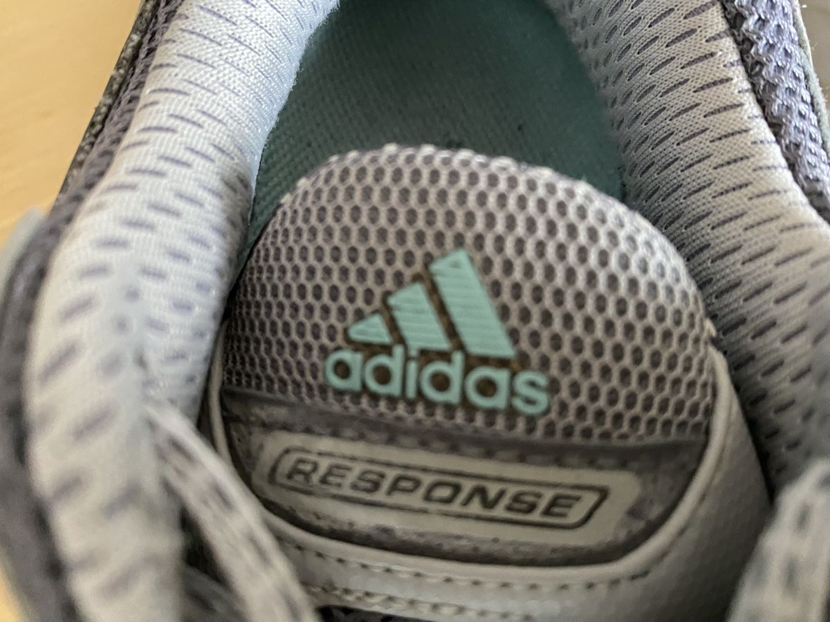 Scarpe da uomo: 2 Turnschuhe Gr.: 37 – Usato da Buchrain venduto da Booster10 2