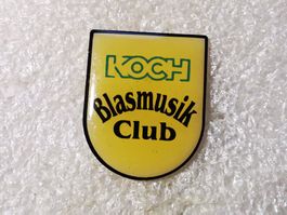 Ansteckpin 56: Koch Blasmusik Club