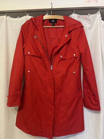 H&M Übergangsjacke Gr. 34 Rot Kapuze