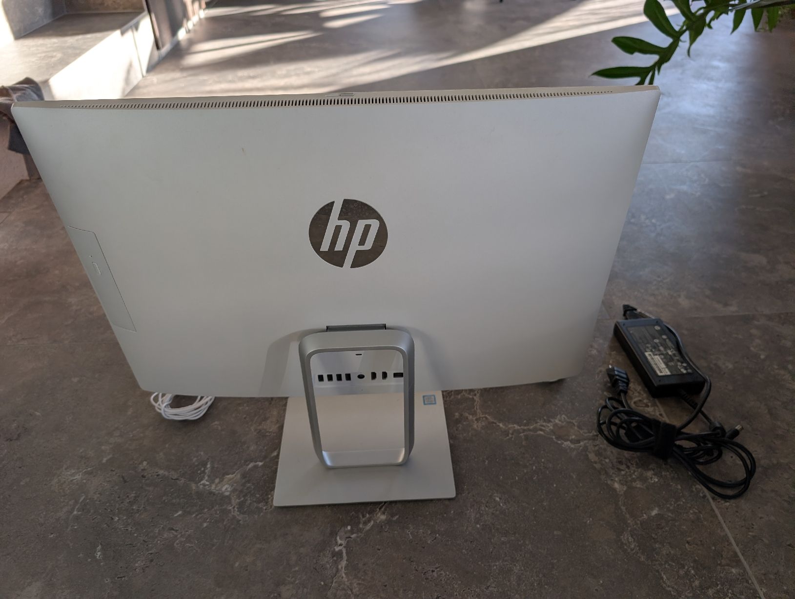 Hewlett Packard PCs: HP All-in-One Computer 24-r0xx – Gebraucht aus Füllinsdorf von relyw 2