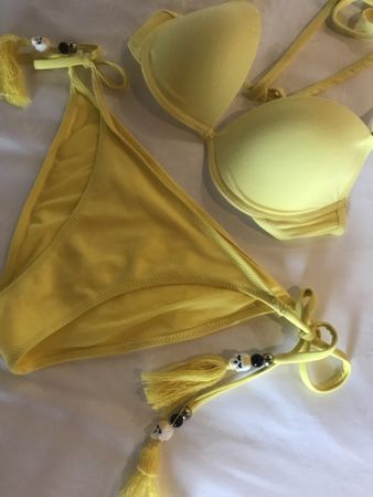 Mega schönes Bikini gelb/Details