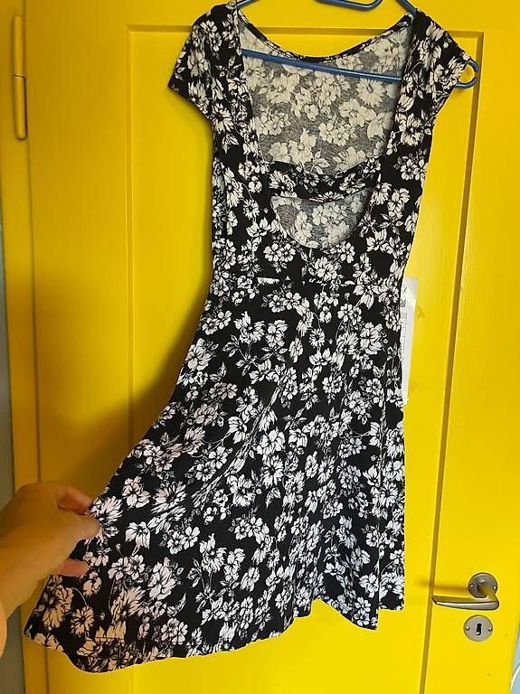 Vestiti: Damenkleid Gr.M – Usato da Biberist venduto da LASCHINDELEGI 1