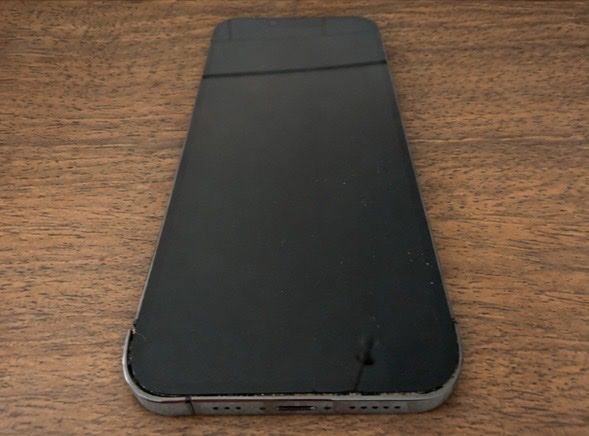 Apple Telefoni cellulari / Smartphones: Apple iPhone 13 Pro 256 GB Graphite / Grau – Defekt – Difettoso da Zürich venduto da ztok 1