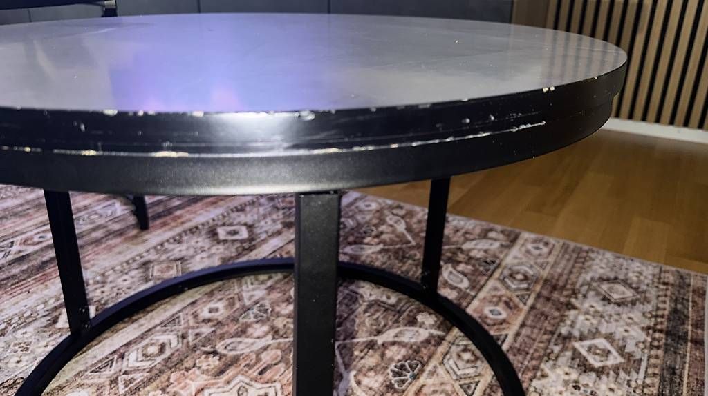Tavoli: 2er-Set runde Couchtische in Marmoroptik – Usato da Dulliken venduto da Undercover 2