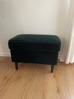 Hocker aus Samt