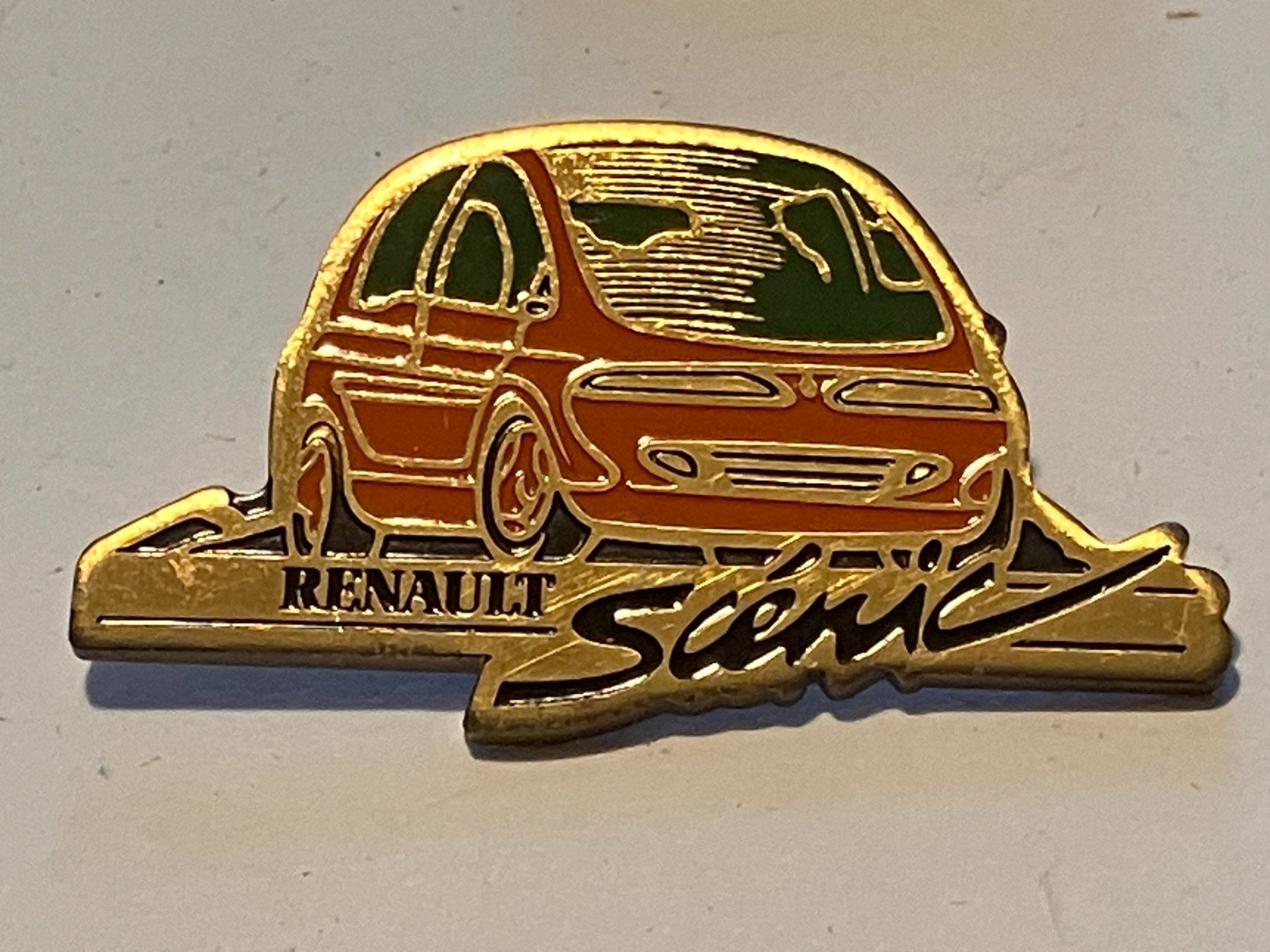Placchette & Badge: 1 Pin Renault Scenic – Usato da Basel venduto da djwwpp
