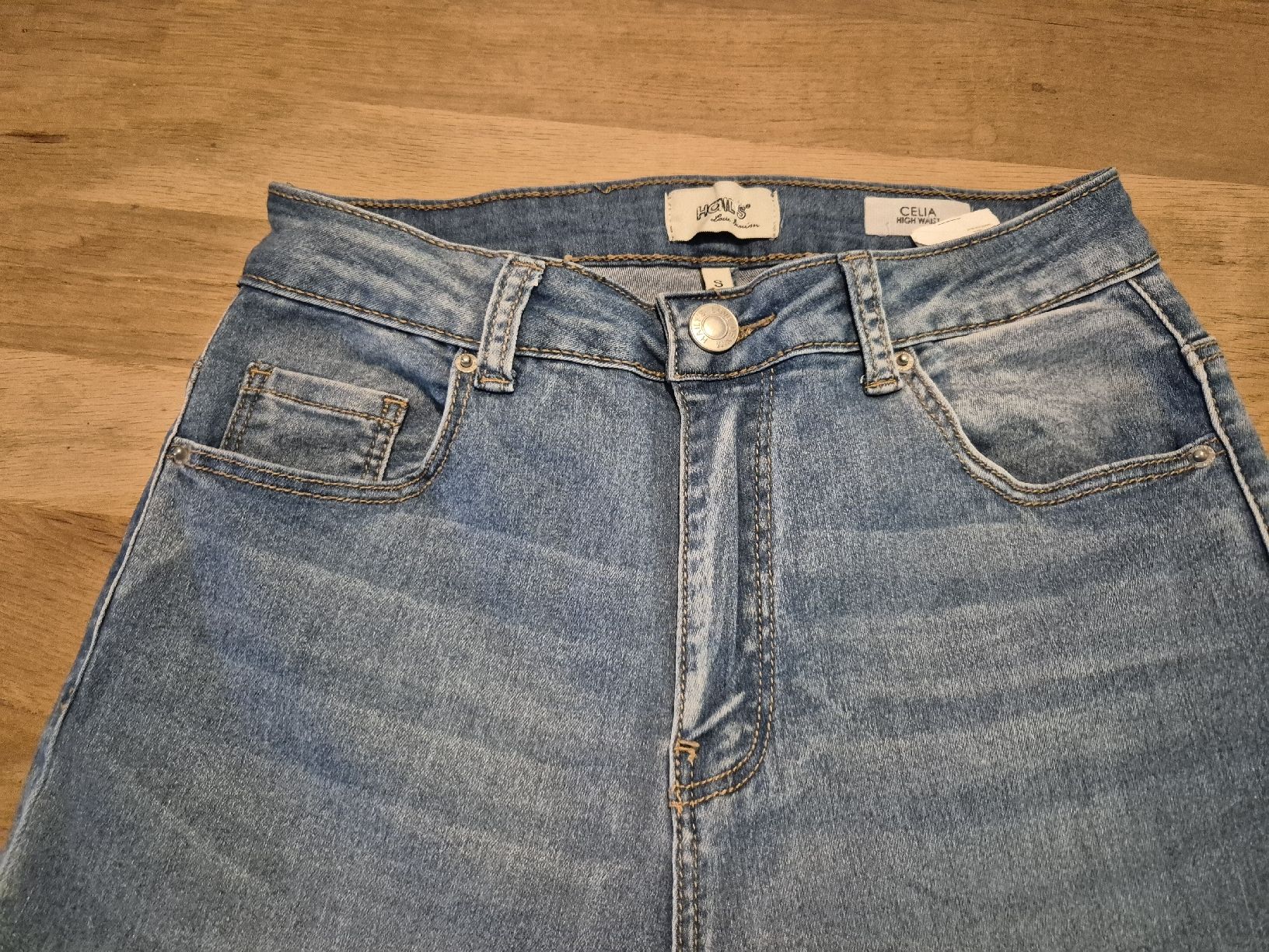 Pantaloni: Jeanshose Gr. S von Hollys – Nuovo (secondo la descrizione) da Urtenen-Schönbühl venduto da Chaeppeler 1