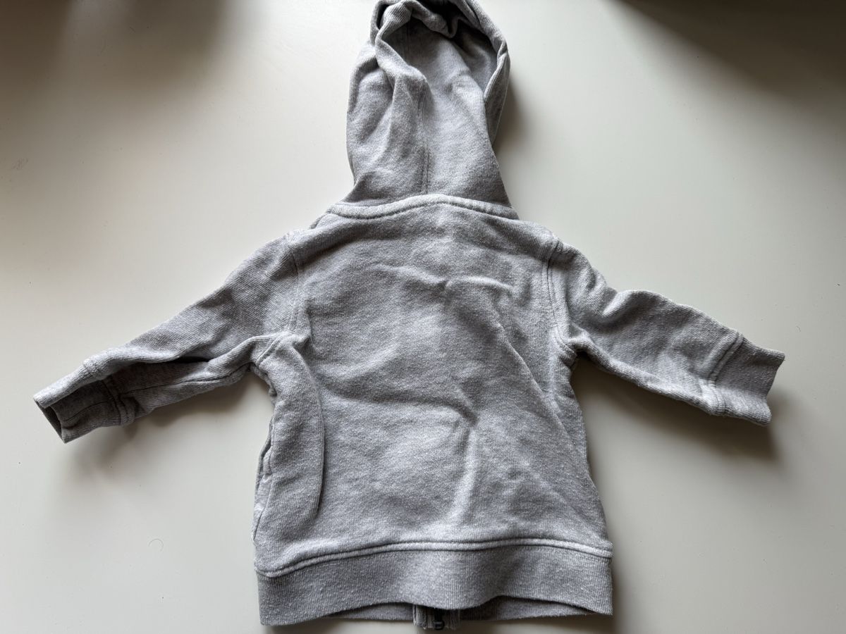 Giacche & Cappotti: Sweat zipper gris avec cœur T3 mois – Usato da Saulcy venduto da lanah31 2
