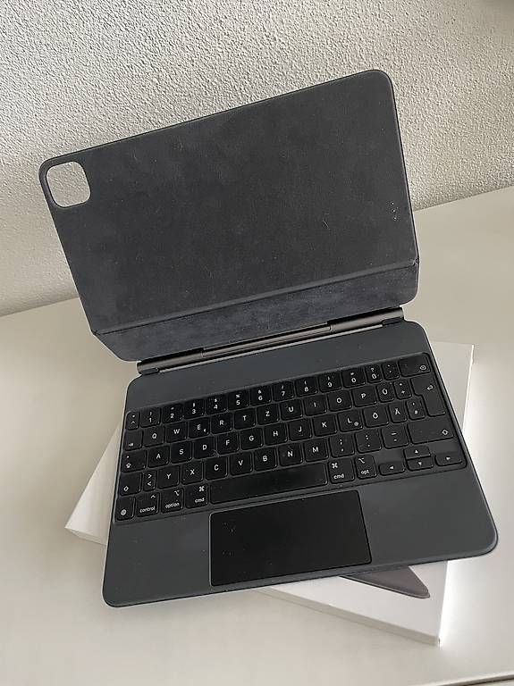 Tastaturen: Apple Magic Keyboard für iPad Pro 11" – Gebraucht aus Jona von nat_sq7x