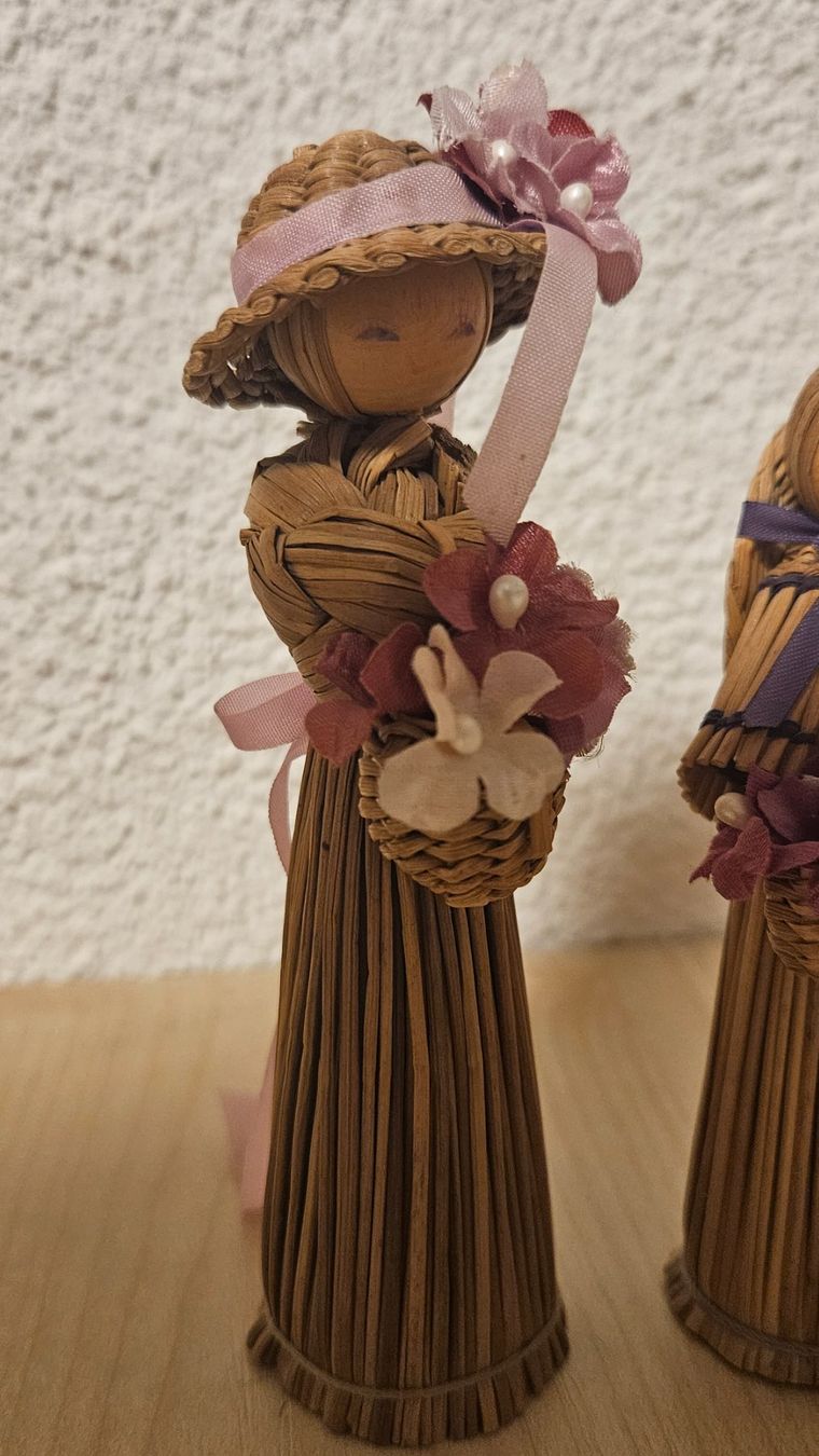 Statuette: Strohfiguren aus Korea – Usato da Jona venduto da ASMARADO 1