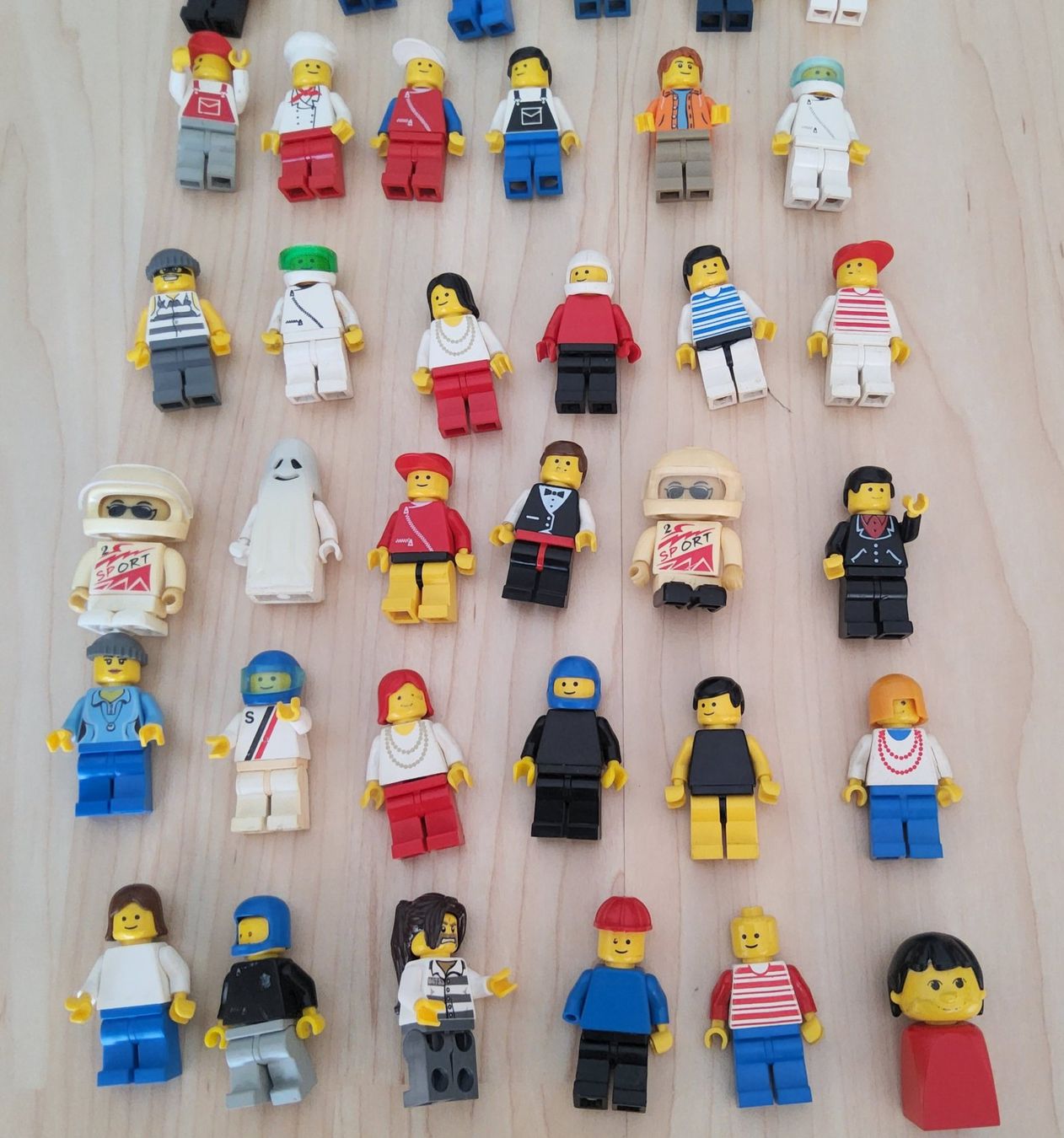 Lego Giocattoli: Viele Lego Figuren – Usato da Diegten venduto da ayla2009 1