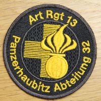 Art Rgt 13, Panzerhaubitzen Abteilung 32, Badge