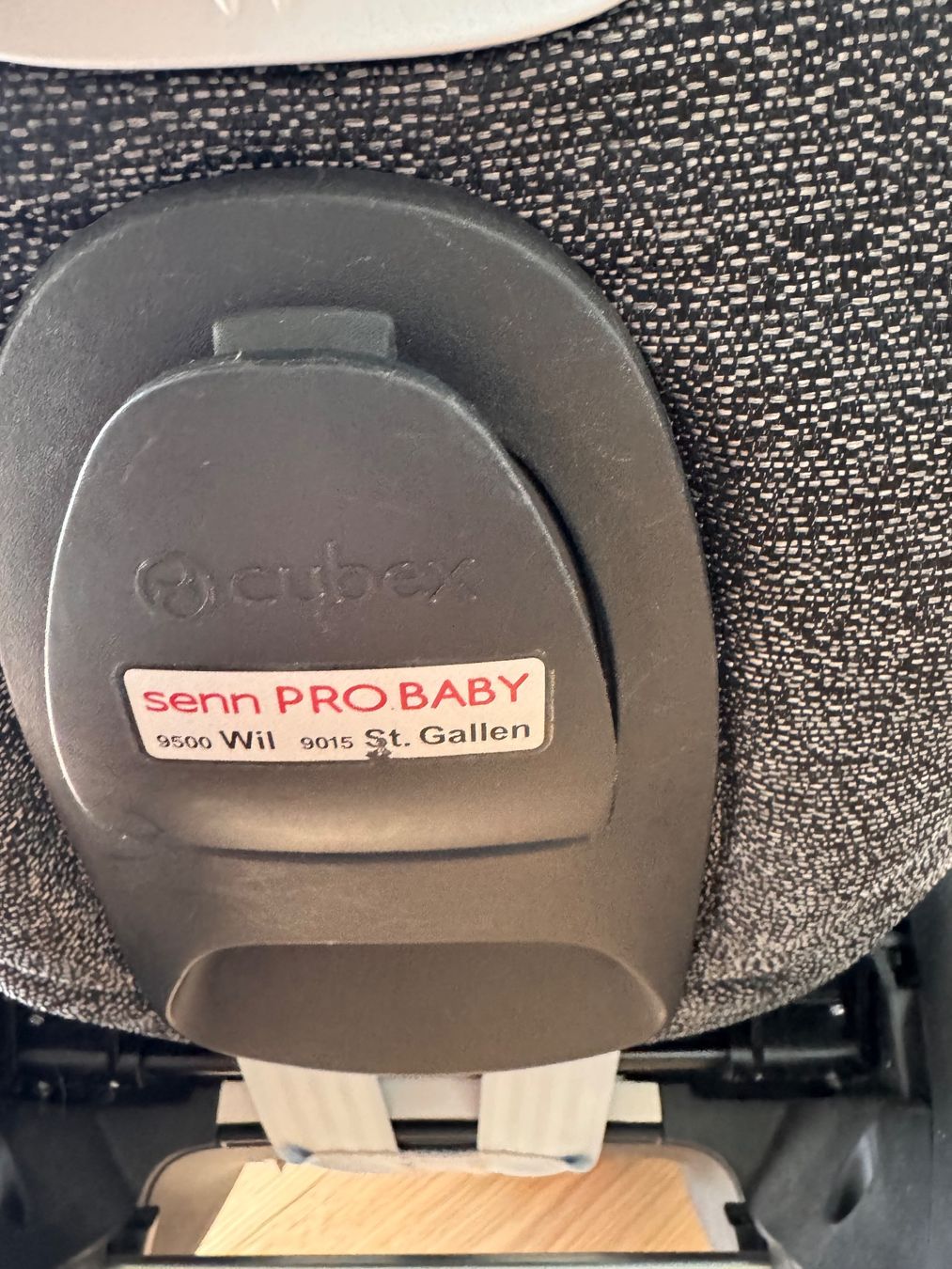 Cybex Auto-Kindersitze: Babyschale, Cybex,Cloud z isize, grau inkl. Kinderw. Adapter – Gebraucht aus Zumikon von ver_zbp8 4