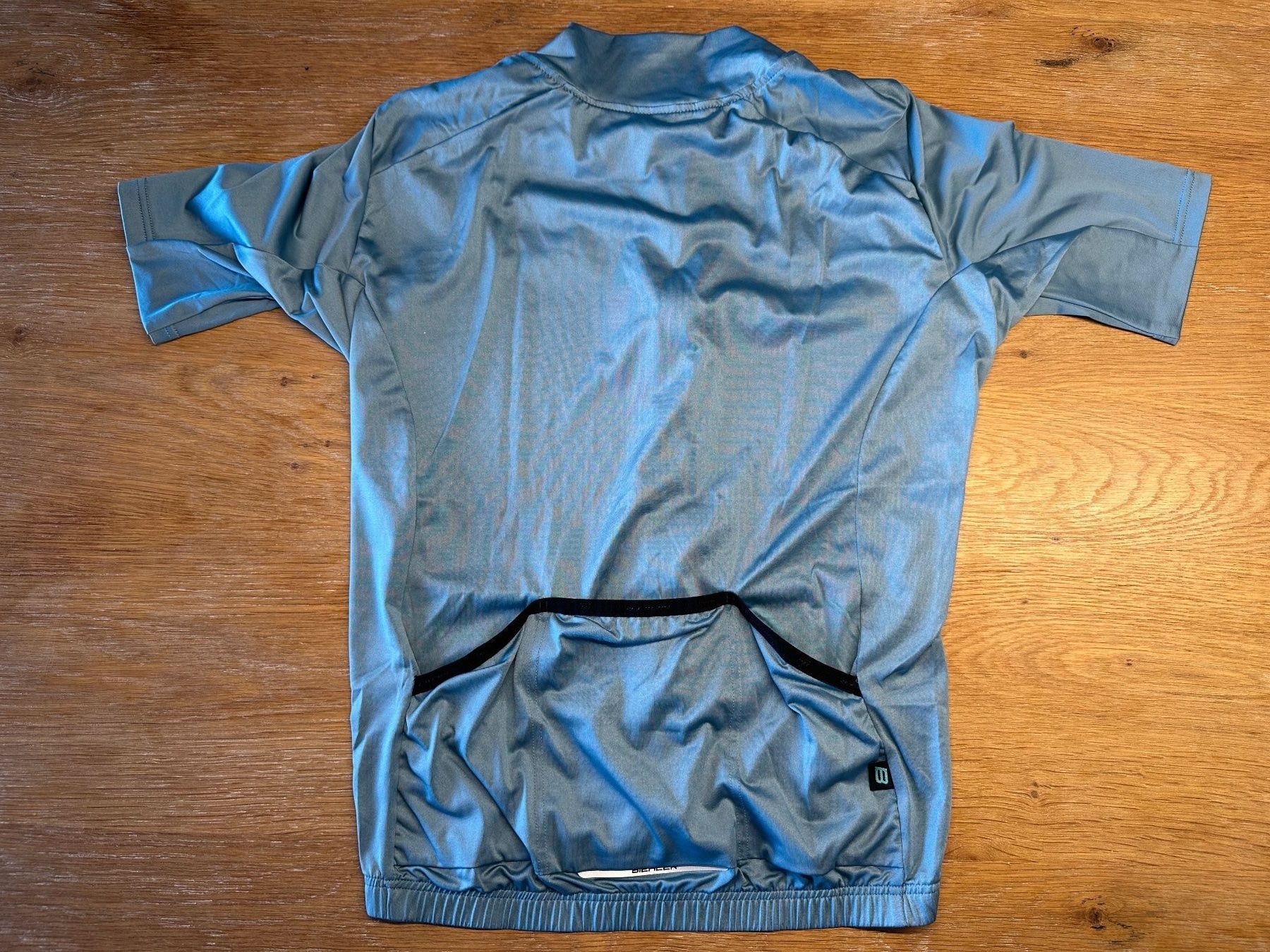 Canottiere & Pantaloni: Biehler's Essential Training Jersey – Usato da Zofingen venduto da ALUMO 1