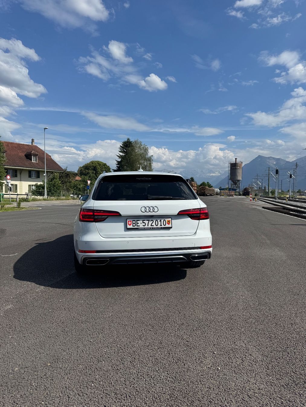 Audi Autos: Audi A4 S-Line Quattro – D'occasion à Heimberg par Jabu.11 7