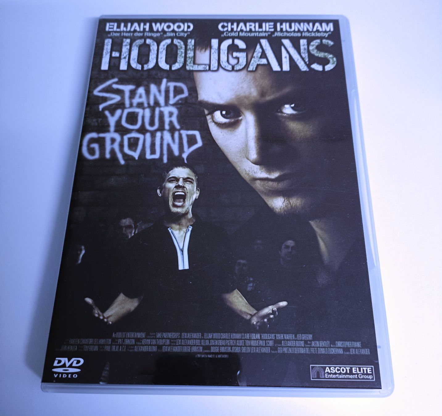 Tutti i DVDs: Hooligans " Stand your Ground" – Usato da Köniz venduto da Movieportal007