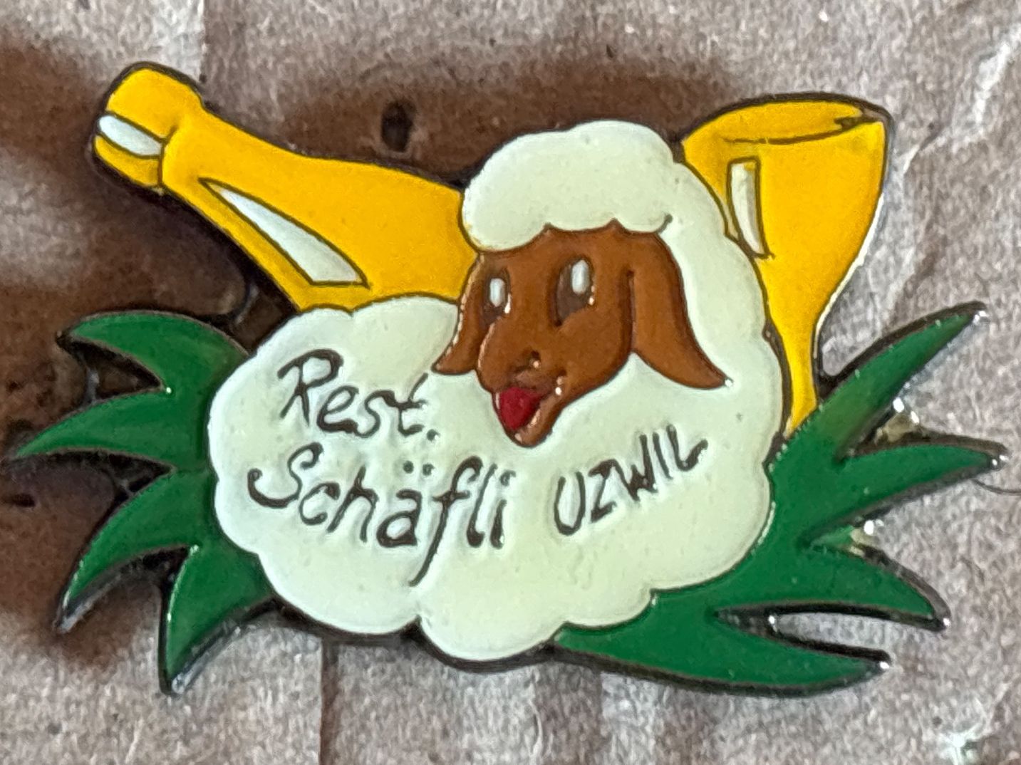 Plaquettes & Badges: Pin Restaurant  Schäfli Uzwil – D'occasion à Lützelflüh-Goldbach par NicoleL.