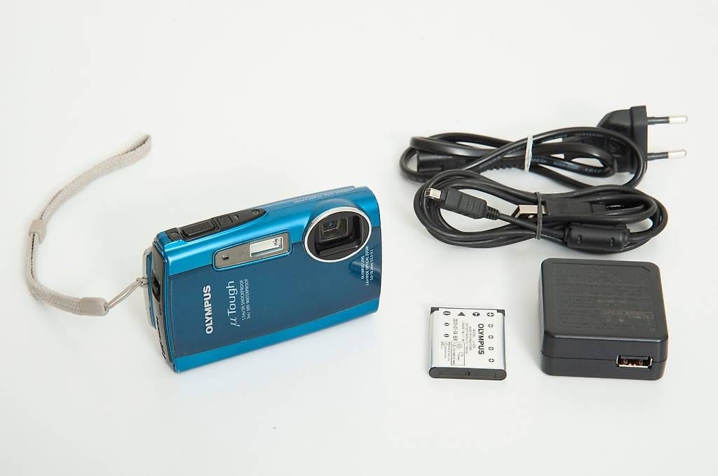 Olympus Fotocamera: Olympus µ Tough-3000 - Waterproof – Usato da Lausanne venduto da Phlox02