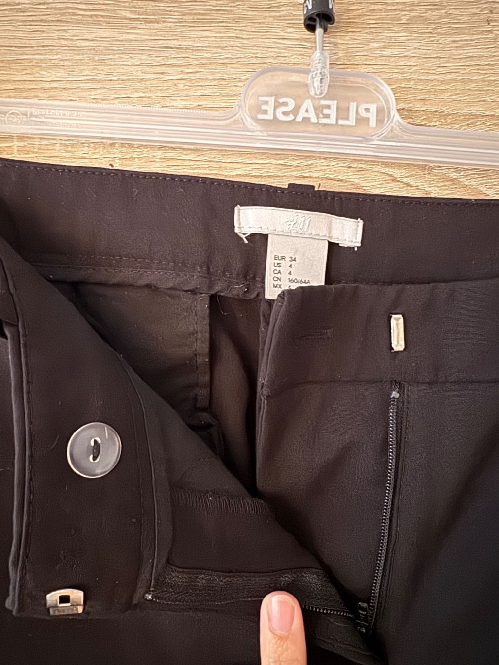H&M Anzüge & Kostüme: Ensemble tailleur noir femme – Gebraucht aus Montreux von iizaa811 6