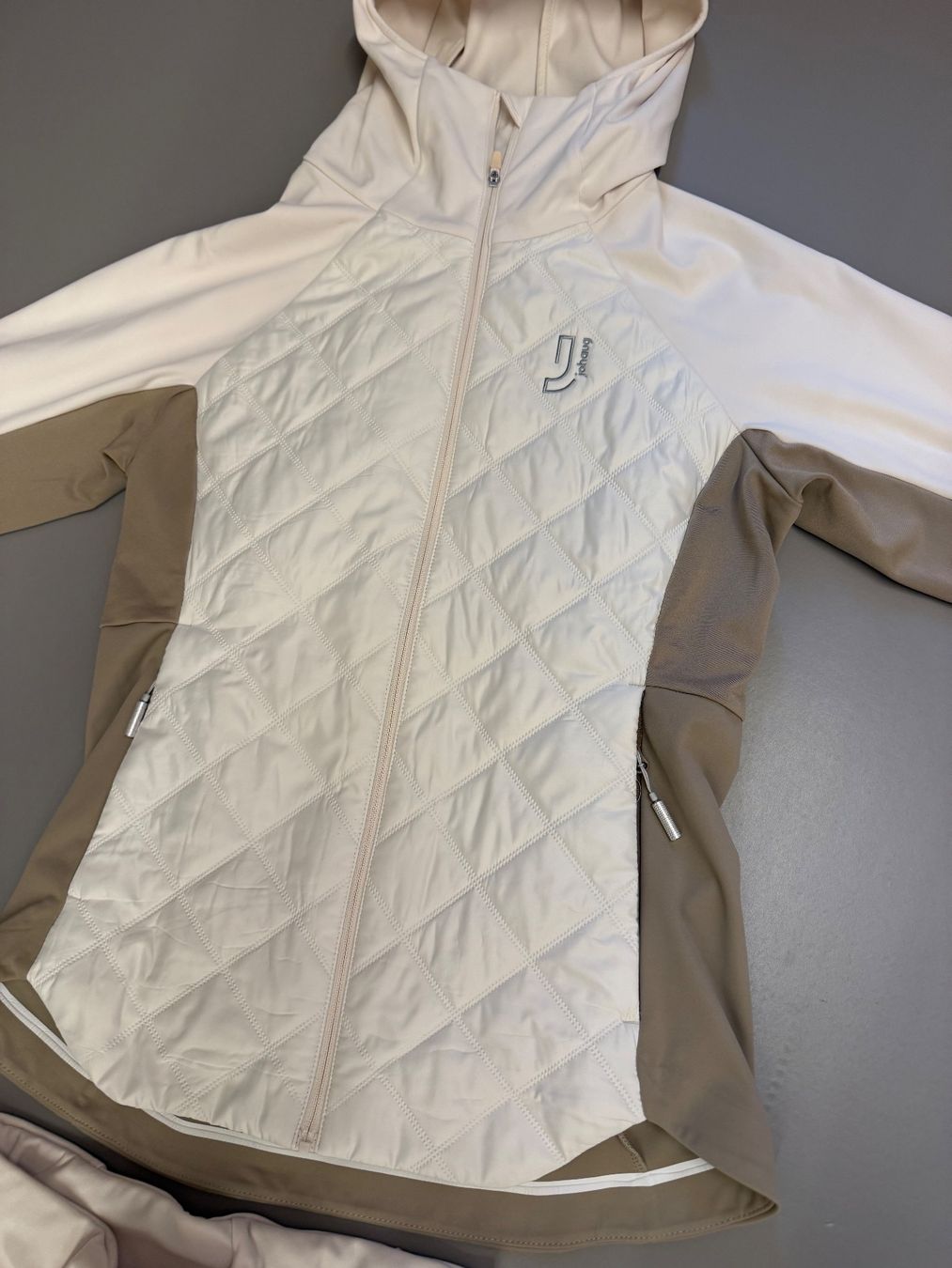 Giacche: Johaug Langlauf / Running Set XS – Usato da BreilBrigels venduto da Volcomgirl 2