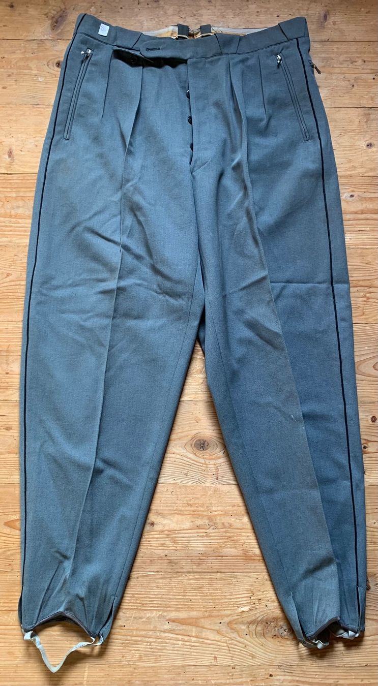 Schweizer Armee Pantaloni: Offiziers-Reithose der CH Armee Grösse 46/76 – Usato da Goldingen venduto da Bergler012