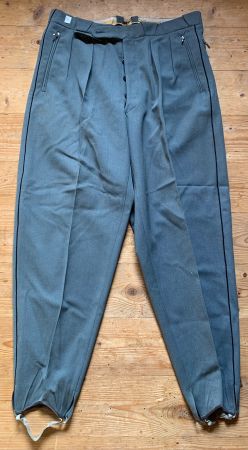 Offiziers-Reithose der CH Armee Grösse 46/76