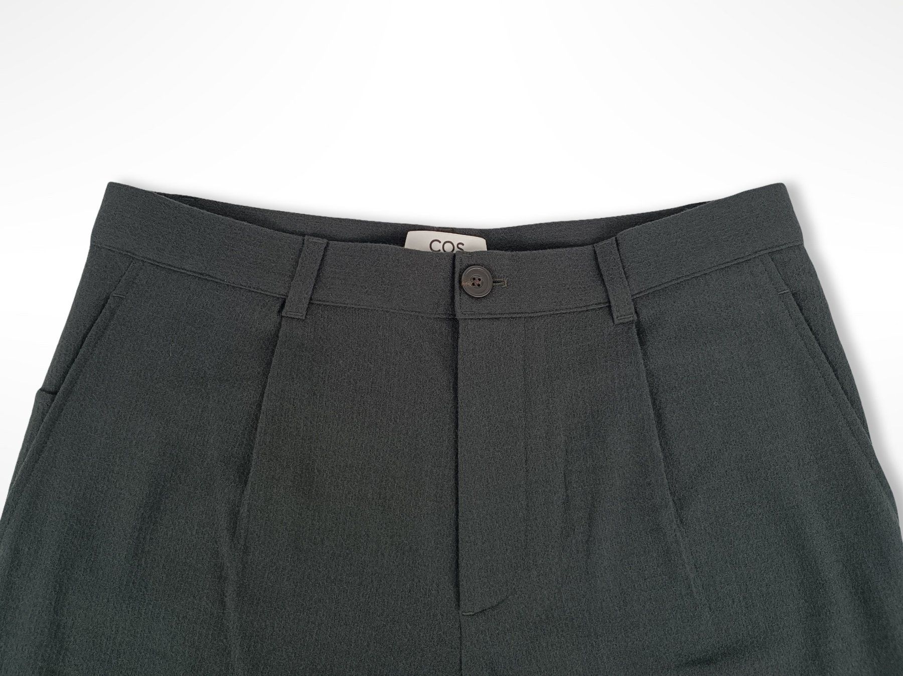 Cos Pantaloni: COS Stoffhose Anthrazit EUR 50 – Usato da Suhr venduto da Restwert_Suhr 2