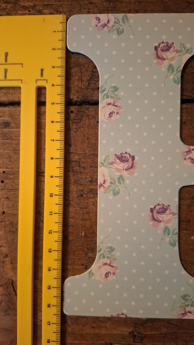 Toutes les décorations: Deko Buchstabe R Rosen hellblau Tupfen – D'occasion à Ebnat-Kappel par Aibur 1
