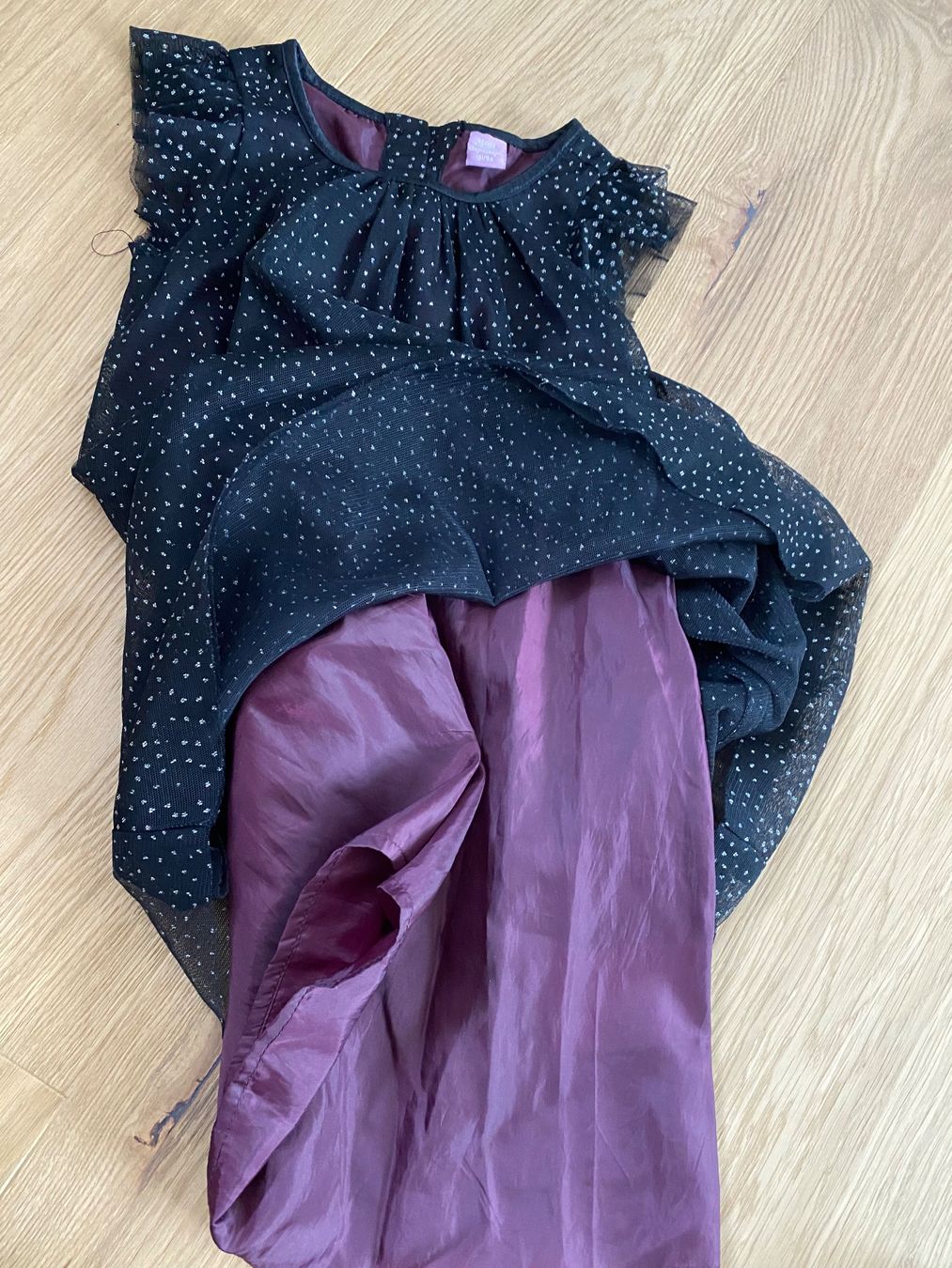 Vestiti & Gonne: Mega herziges Kleid für Mädchen 98/104 – Usato da Trachslau venduto da RetoM1982 3