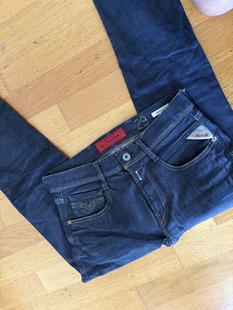 Die Jeans ist von REPLAY Gr W29 L32