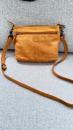 Coole Baer  Design Ledertasche
