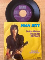 Joan Jett - Do You Wanna Touch Me // 1. D-Press. 1982