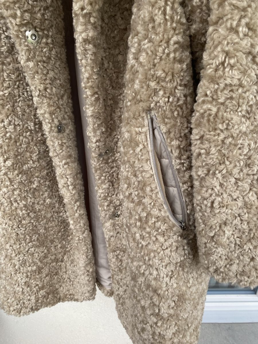 Esprit Cappotti: Esprit Teddyfellmantel Beige Grösse M – Usato da Schnottwil venduto da eka_sk9q 2