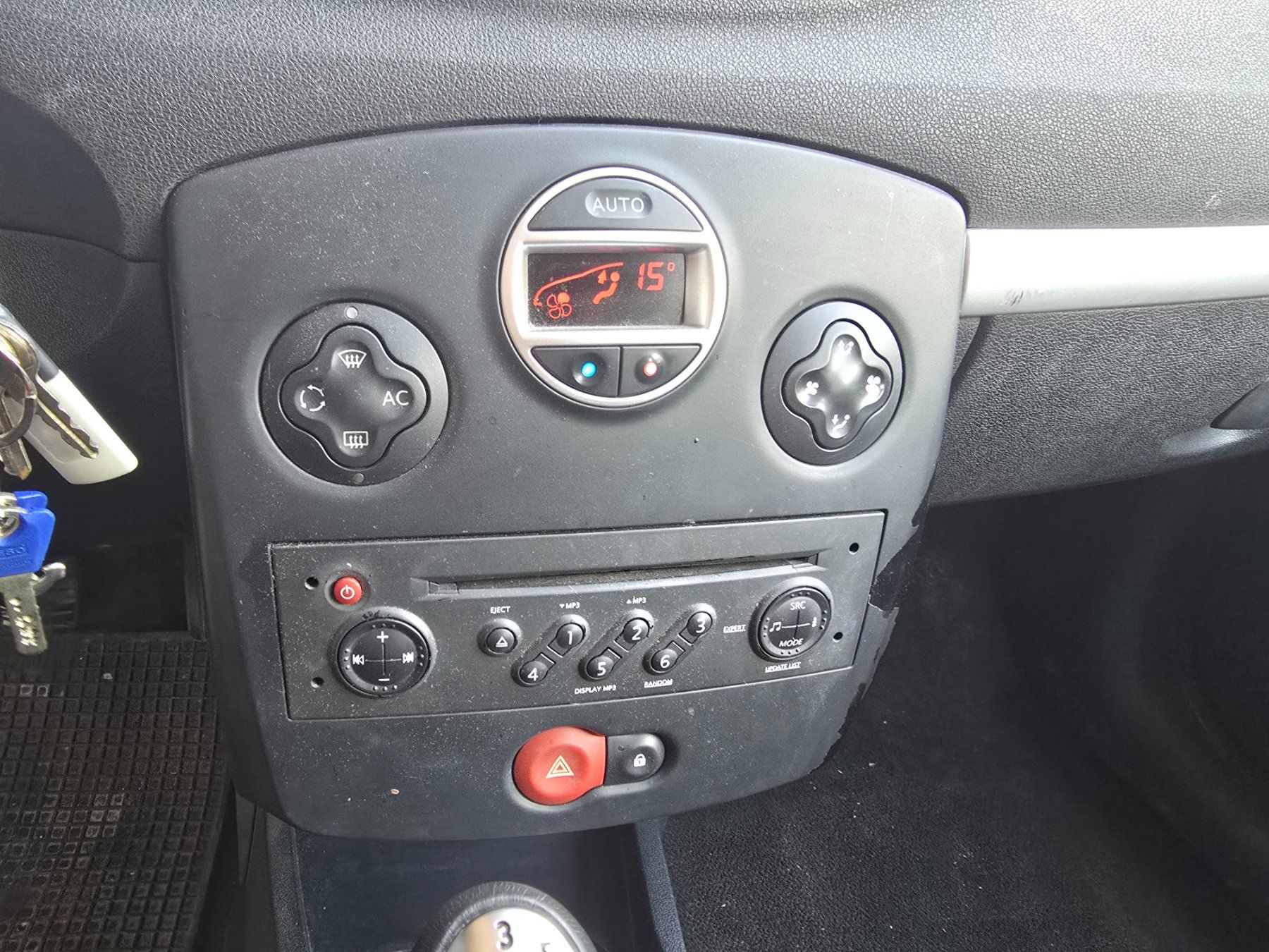 Renault Autos: Renault Clio mit Tech. Mängel ab 1.- – Gebraucht aus Zürich von kaiserstoren.ch 9