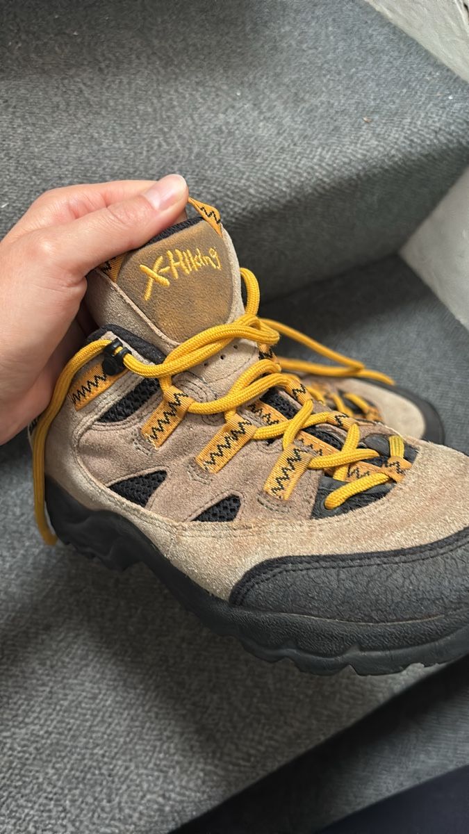 Salomon Scarpe da donna: Salomon X-hiking - collection shoe  – Usato da Zürich venduto da Hanna-Hadorn 6