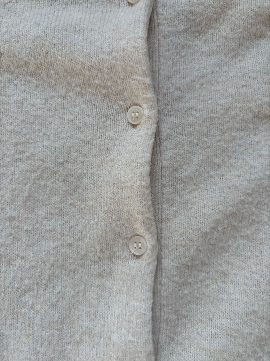 H&M Maglioni & Felpe: Cardigan blanc crème H&M, taille M – Usato da Tavannes venduto da callie.mcli 1