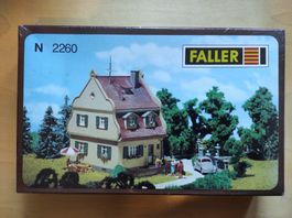 Siedlungshaus "Gartenstadt", Bausatz von Faller N, Fabrikneu