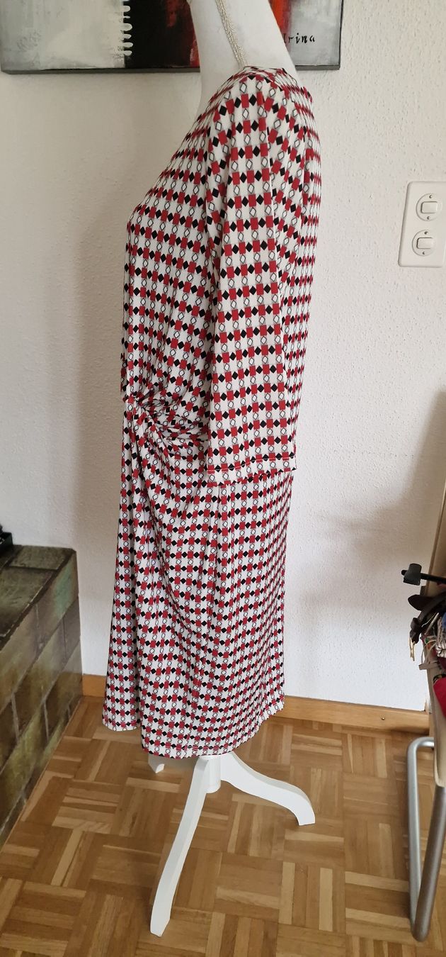 Alba Moda Vestiti: Alba Moda Kleid, Gr. 44 – Nuovo (secondo la descrizione) da St. Gallen venduto da mania03 3