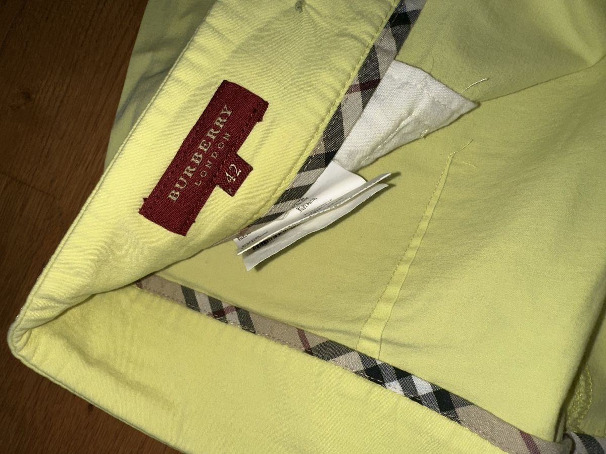 Burberry Pantaloni: Burberry Hose, Gr. 42, hellgelb – Nuovo (secondo la descrizione) da Bern venduto da rub_8mhx 3