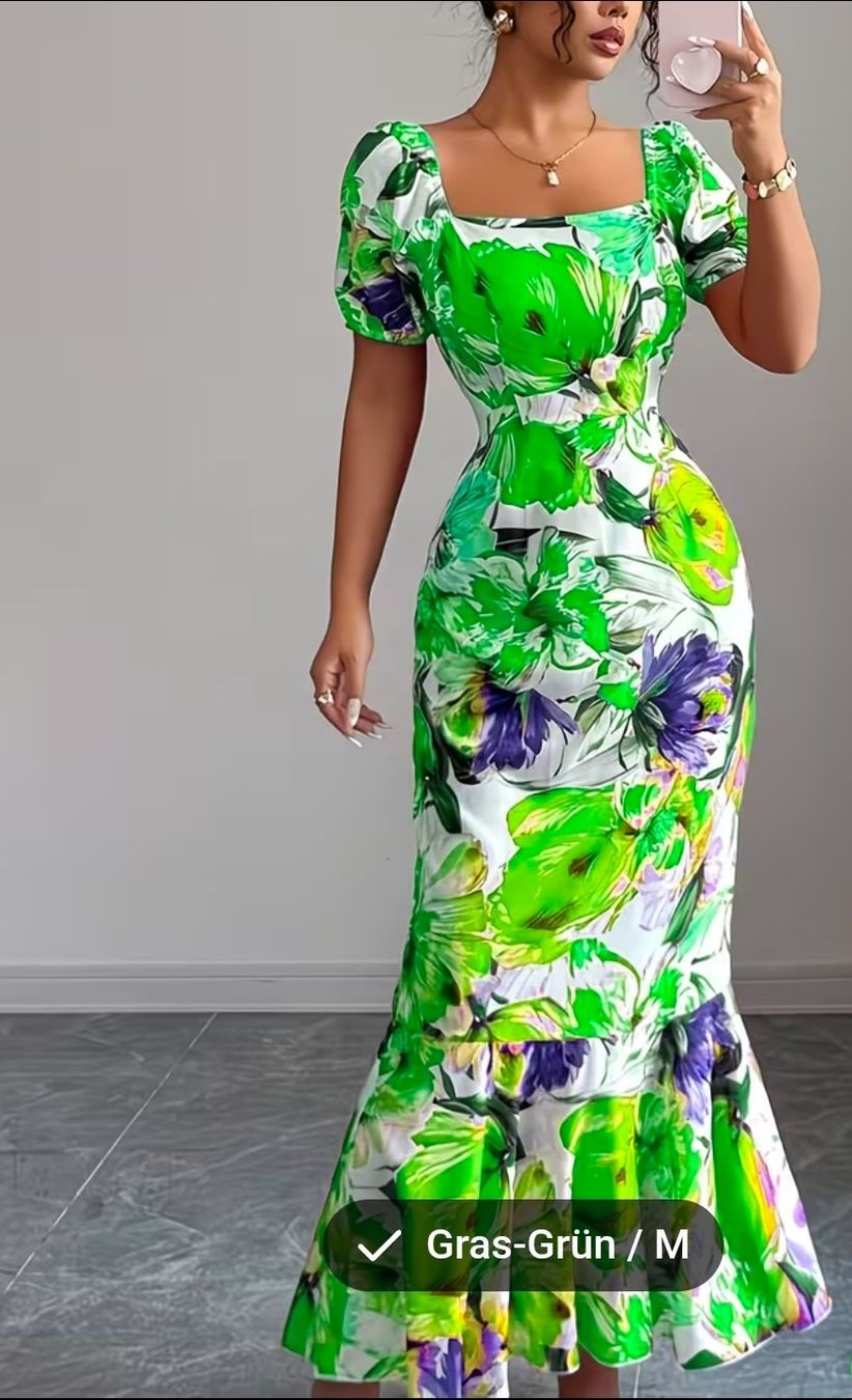 Vestiti: Kleid Blumenmuster Gras-Grün / M neu – Nuovo e nell'imballaggio originale da Winterthur venduto da criss_surdila