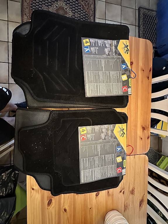 Tapis / Bacs: Universal Fussmatten – D'occasion à Rebstein par Svnb03 1
