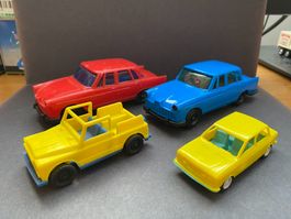 Plastik Spielzeugautos Italien - Alfa Romeo 2600 und FIAT