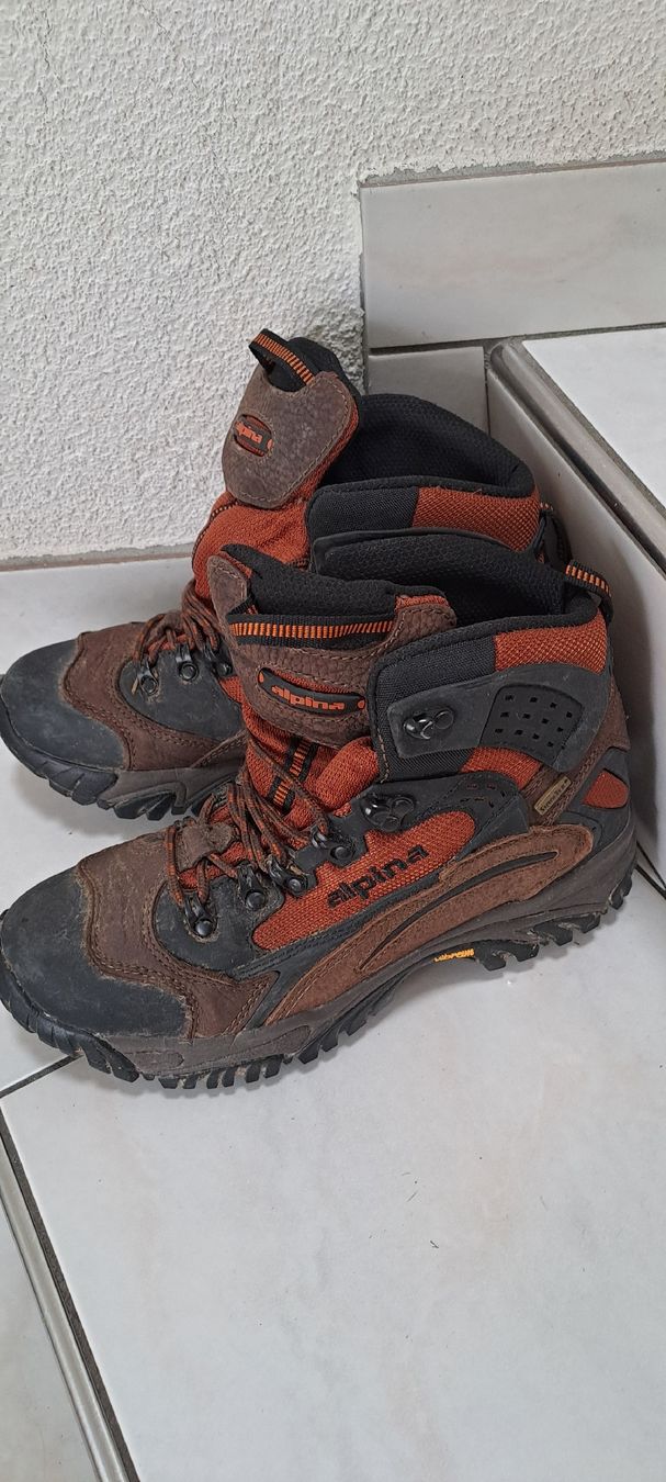 Chaussures hommes: Wanderschuhe – D'occasion à Neuenkirch par domsalat7