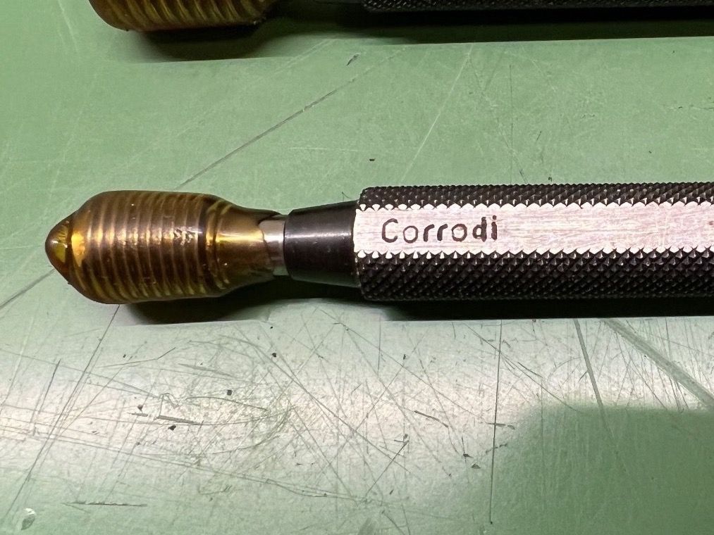 Misurare: CORRODI Tampon fileté – Usato da Aarberg venduto da SNMachines 2