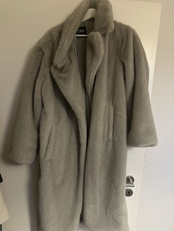 ZARA Kunstpelzmantel grau Grösse L neuwertig