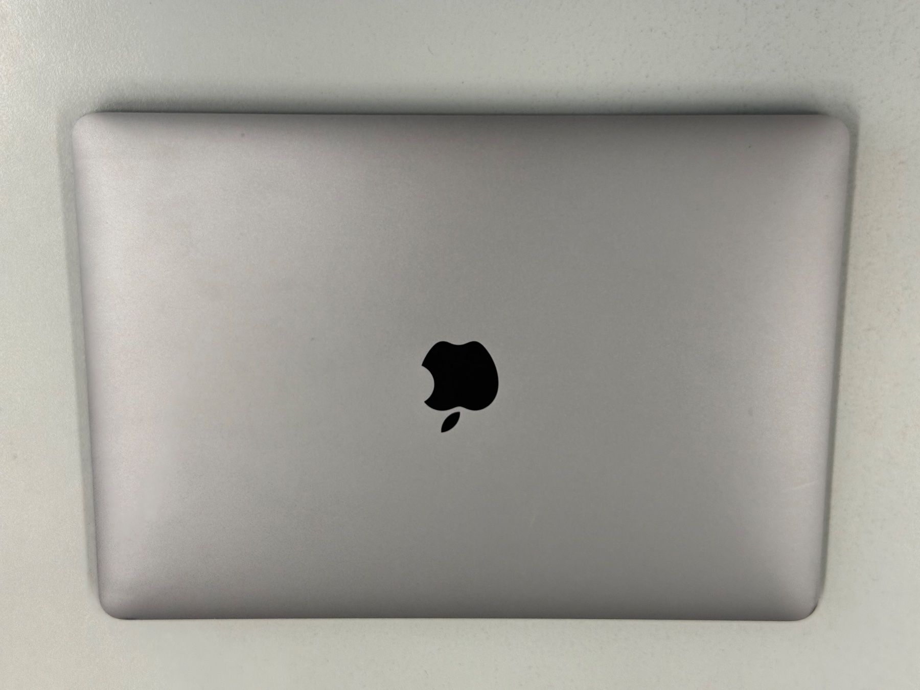 Apple Notebook: Macbook Air 13" 2020 (M1) – Usato da Zug venduto da ElPhone 1